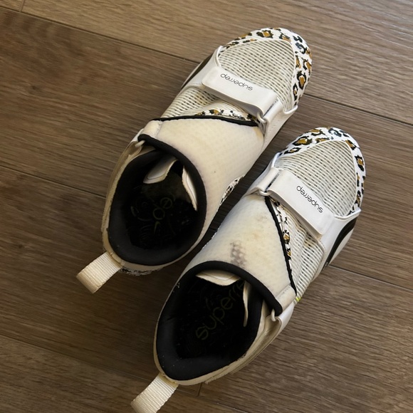 Nike spin shoes - Picture 3 of 5